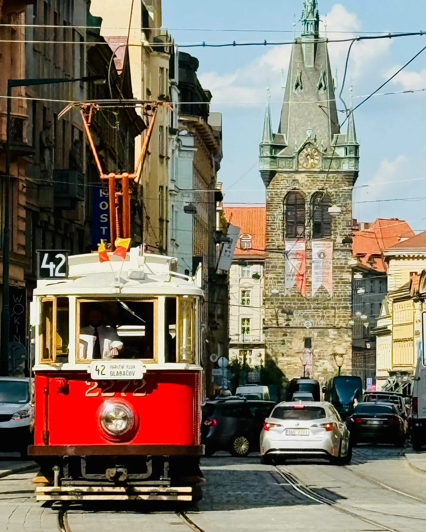 Tram 42 am Heinrichsturm